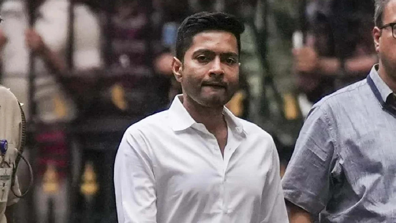 ডিজে মন্তব্যের মামলায় চাপ বাড়ল অভিষেকের, সিআইডির সামনে বয়ান দিলেন বিজেপি বিধায়ক বিকর্ণ নস্কর