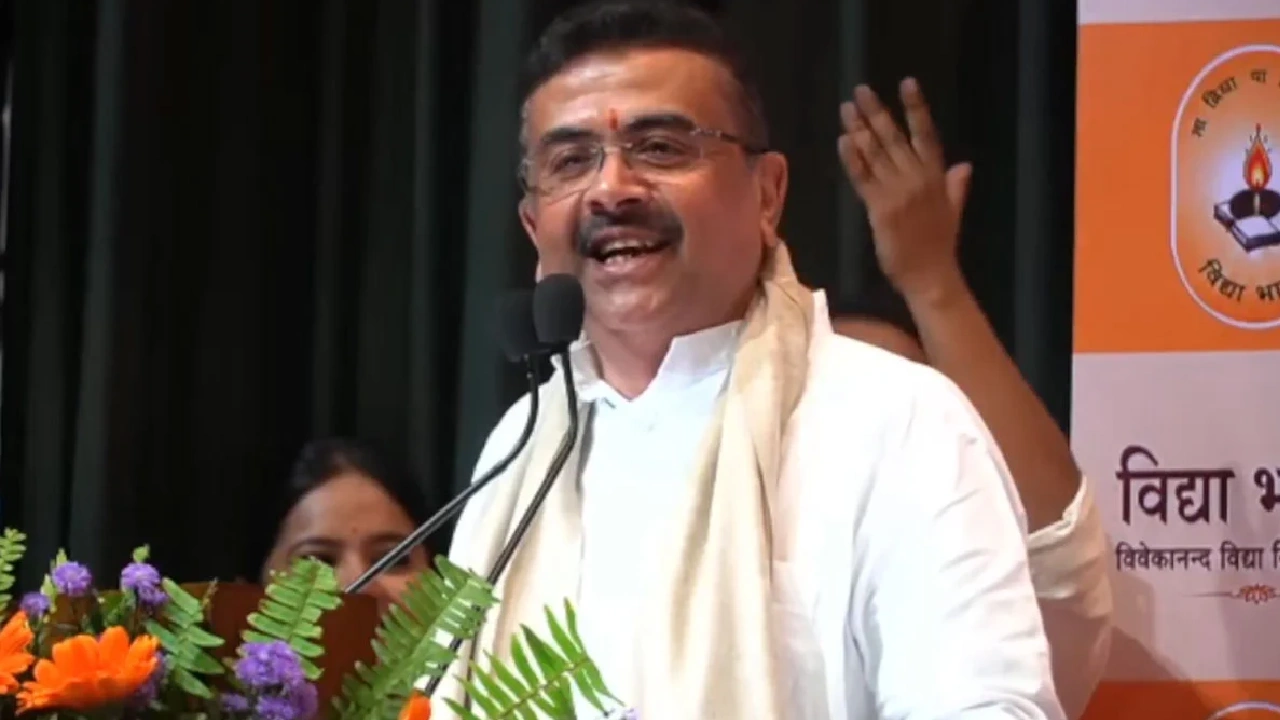 ইংরেজি লাটে তুলেছিল বামেরা! সিলেবাসে বিভাজন এনেছিল তৃণমূল, শিক্ষাব্যবস্থার বেহাল দশা নিয়ে প্রাক্তনদের তোপ শুভেন্দুর 