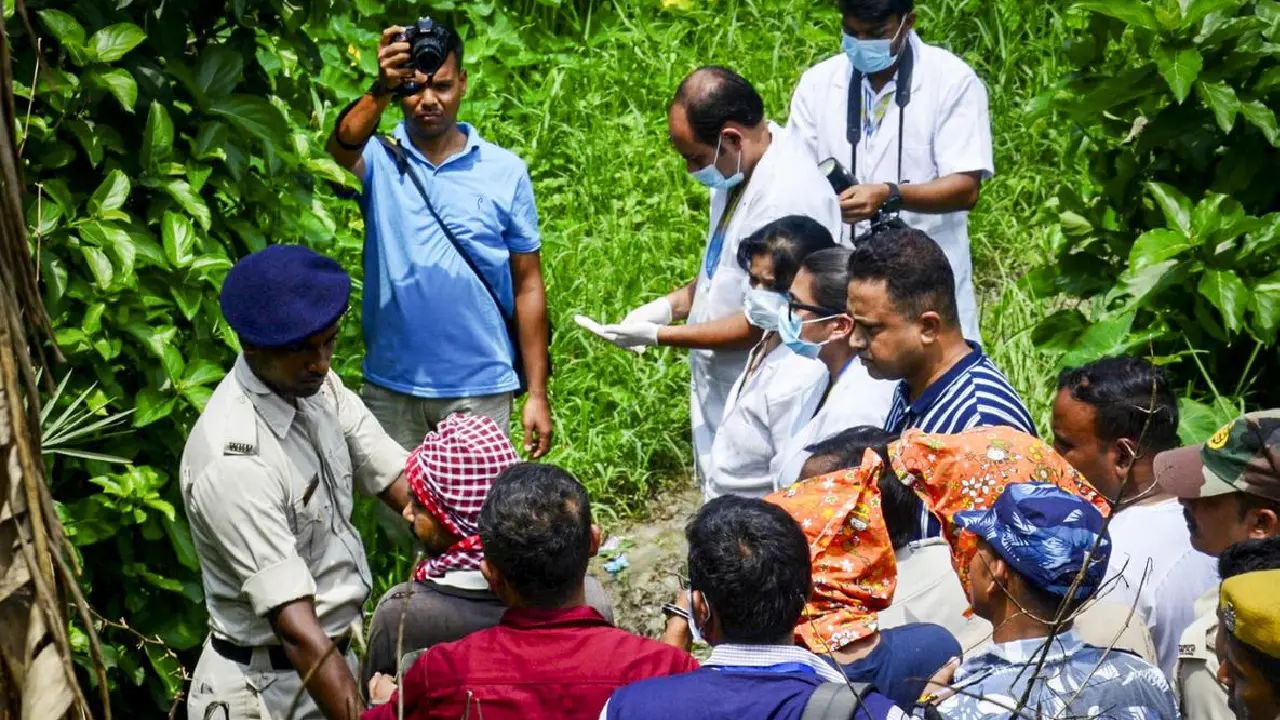 বারুইপুরে নাবালিকা খুন-ধর্ষণের ঘটনায় ৬০ দিনের মধ্যে চার্জশিট দিল পুলিস, ৭০২ পাতার নথি জমা আদালতে 