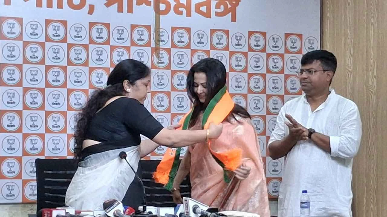 তৃণমূল ছেড়ে বিজেপিতে কোয়েল মল্লিক, আজই রাজ্যসভার মনোনয়ন