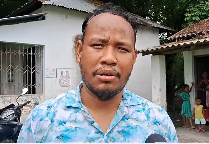 সাতদিনের মধ্যে বদলি স্থগিত,  আলোচনায় রাজগঞ্জের বিডিও,  জোর জল্পনা জলপাইগুড়িতে